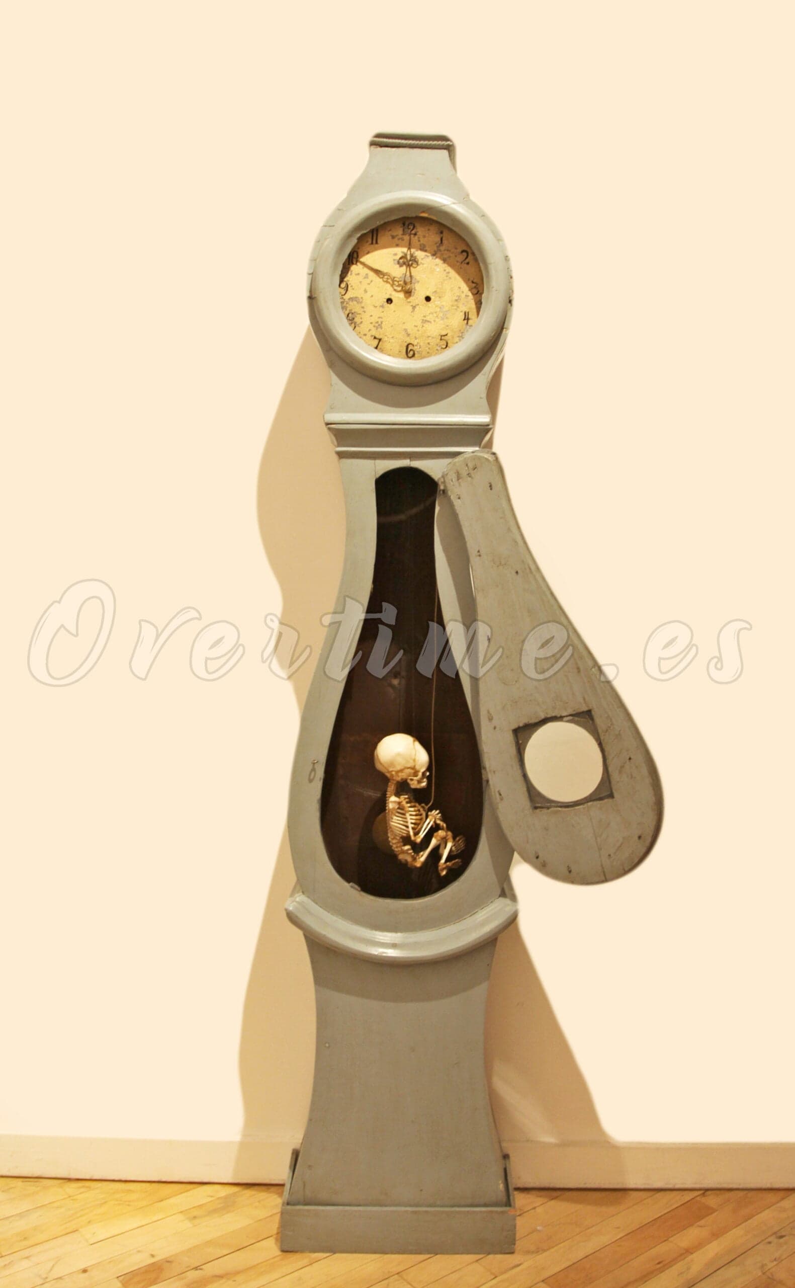 Fotografía "Reloj Embarazado" 50 x 75