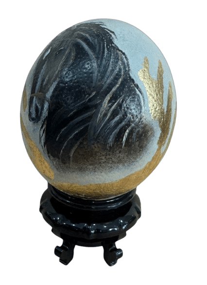 Obra de Luly Santos caballo negro.