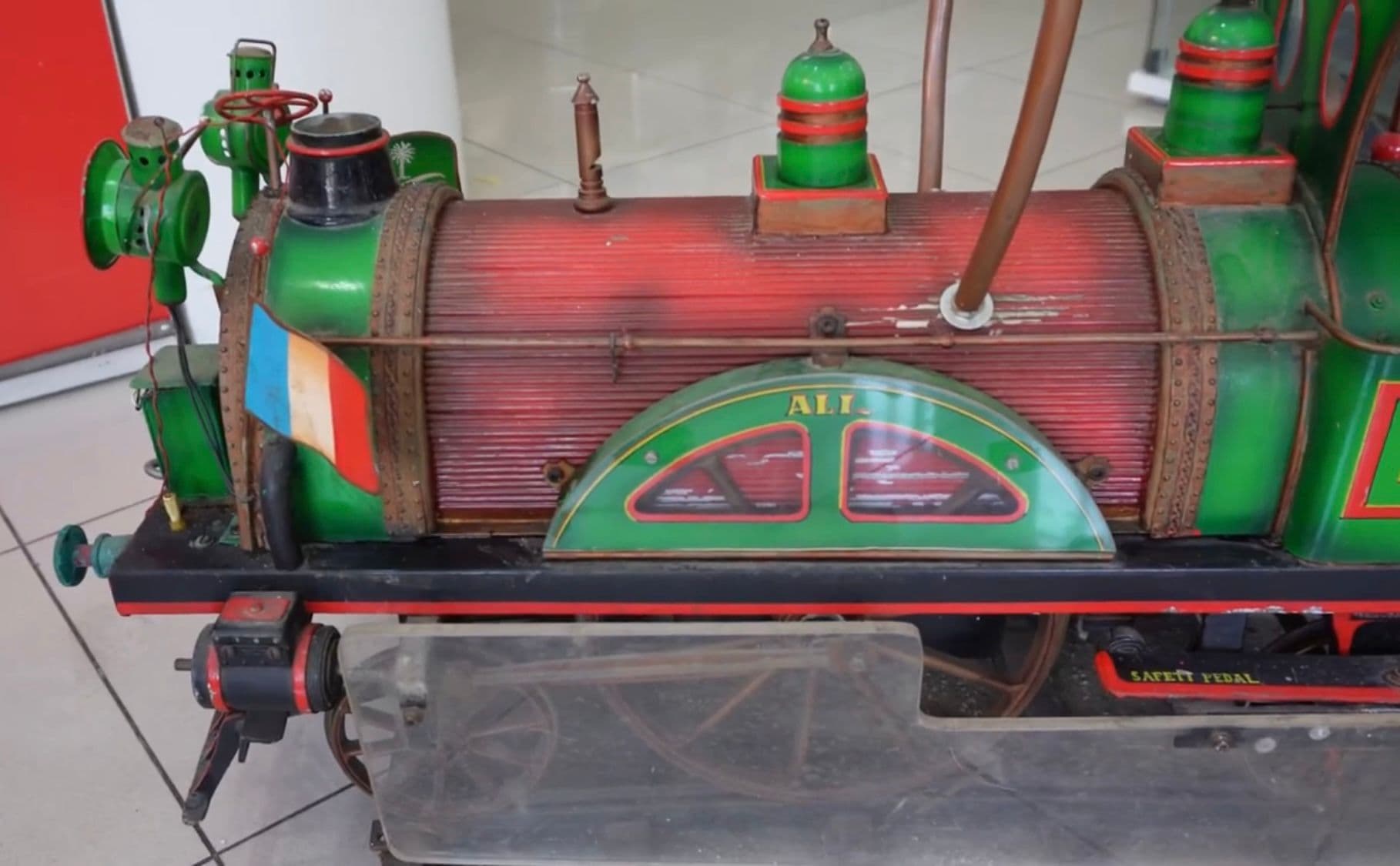 Tren electrico ali line