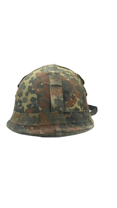 Casco táctico con camuflaje militar