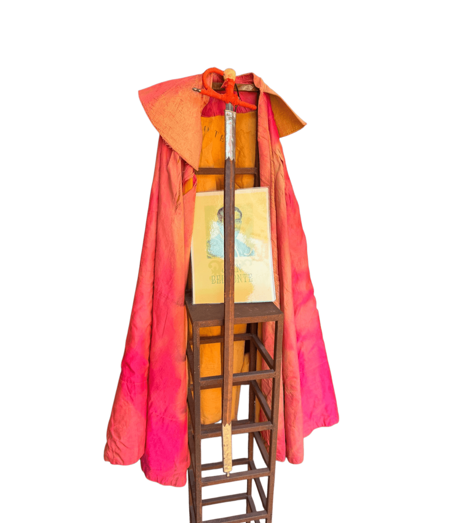 Capote de Torero y estoque de Juan Belmonte