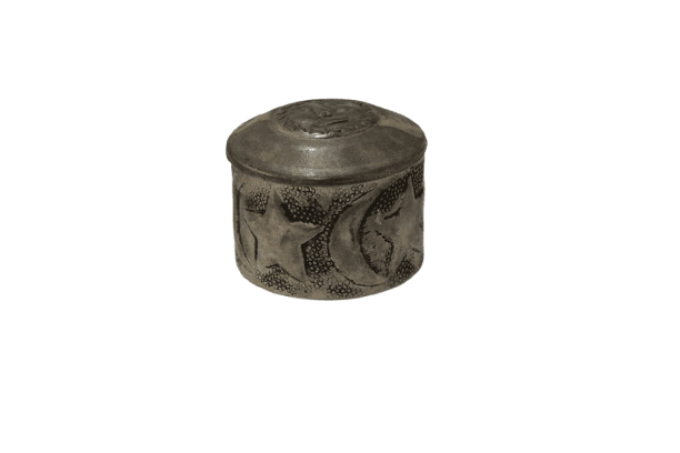 Cajita de metal decorativa