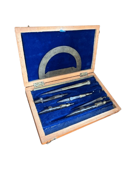 Estuche de compases y tiralíneas antiguo