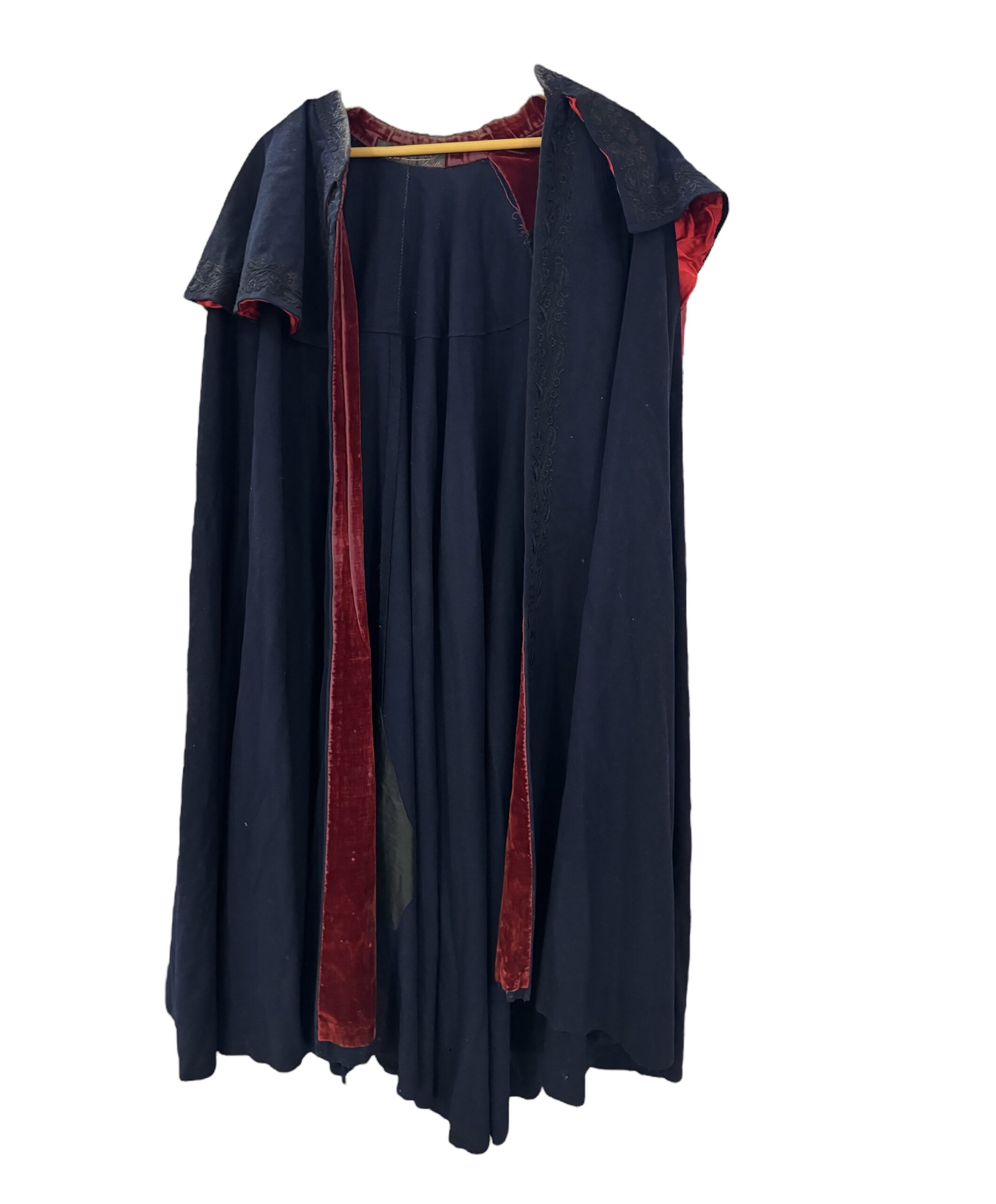 Antigua Capa española con más de 100 años de Franconetti Sevilla - Imagen 4