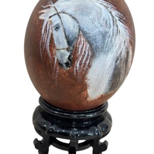 Obra de Luly Santos caballo
blanco y marrón.