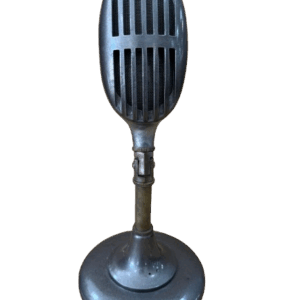 Micrófono de mesa antiguo