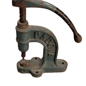 Remachadora antigua marca Padova