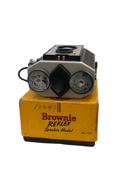 Cámara Vintage Brownie Reflex Synchro Model - Imagen 2