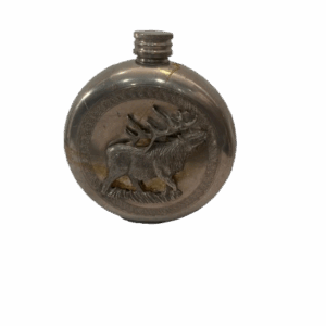 Petaca Redonda con Relieve de Alce