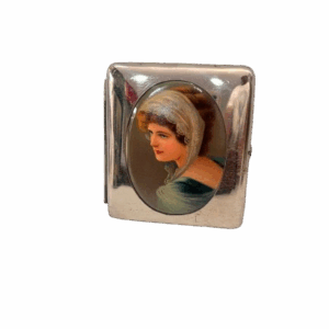 Pitillera de Metal con Diseño Sofisticado