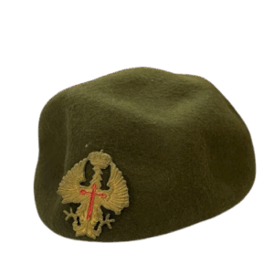 Boina Militar Verde con Insignia de Águila y Cruz Roja