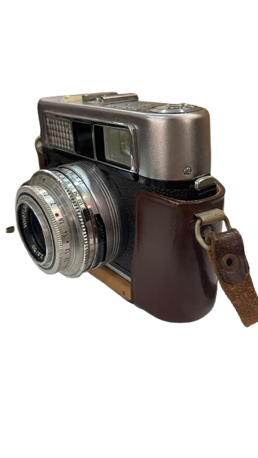 Cámara Vintage con Funda de Cuero - Imagen 3