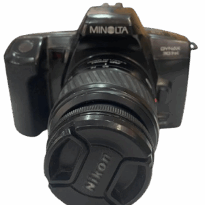 Cámara Minolta Dynax 300si con Lente Nikon