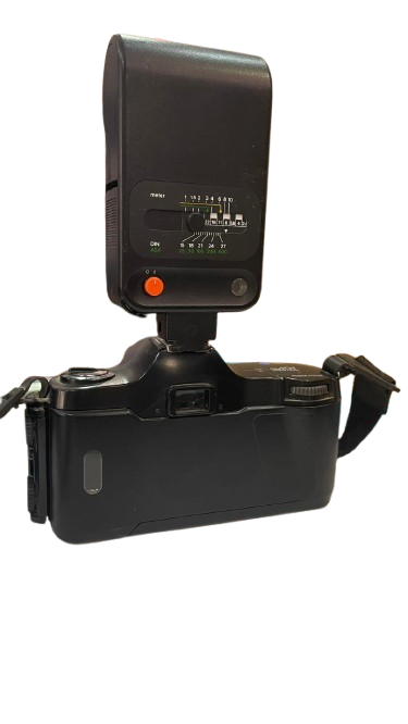 Cámara Olympus OM-10 con Flash Agfatronic 261 CB - Imagen 5