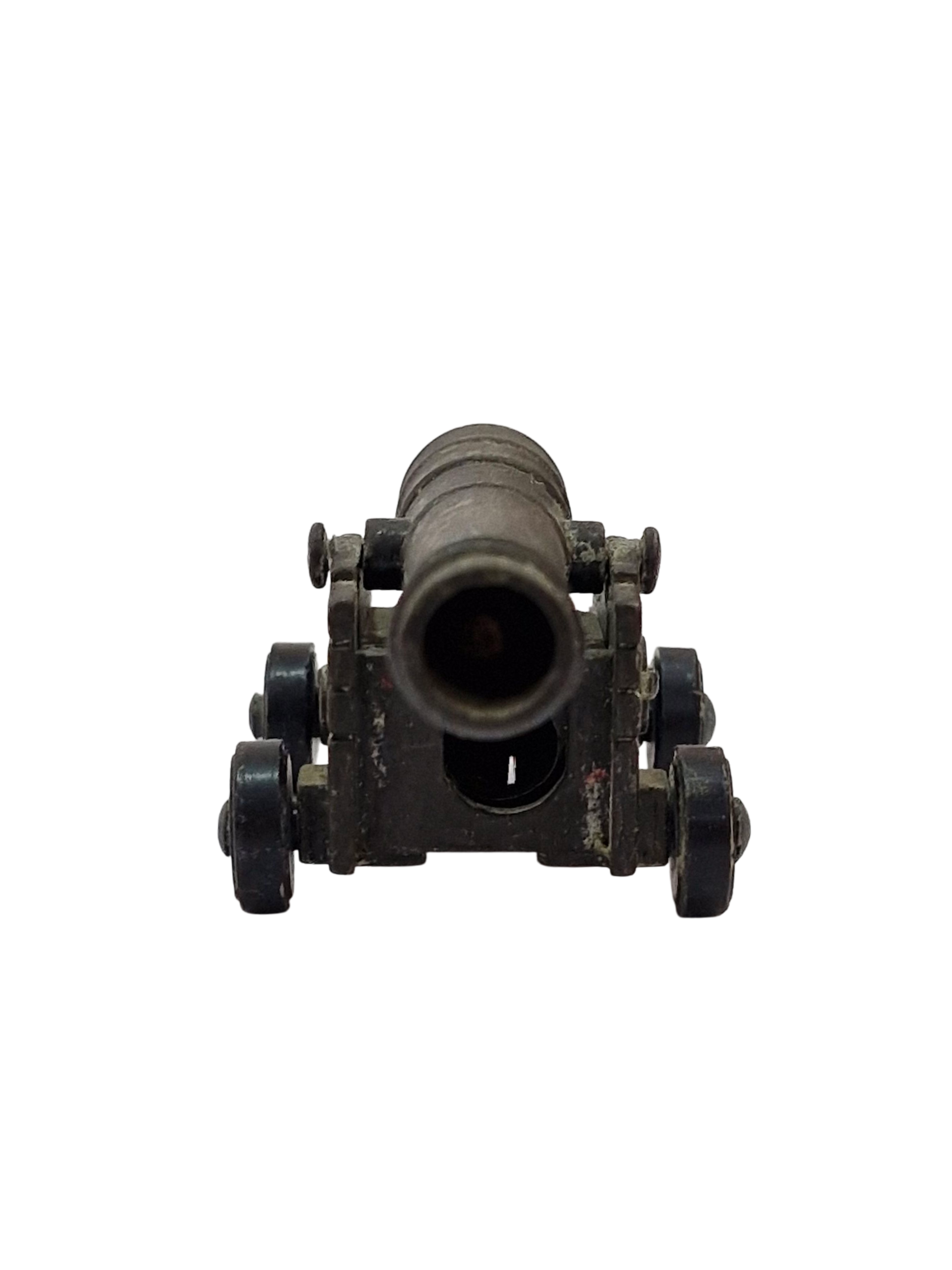 Mini cañón metálico con función de sacapuntas vintage