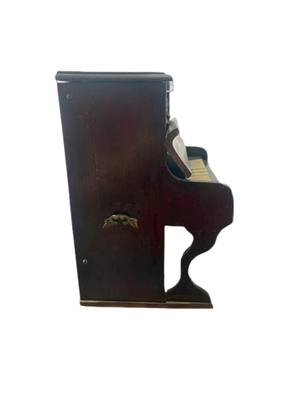 Piano clásico de estilo vintage l - Imagen 6