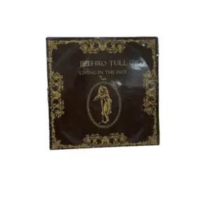 Jethro Tull – Living in the Past